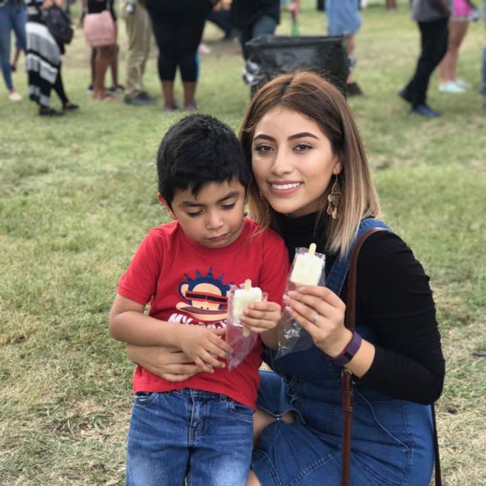 Meet your Posher, Esmirna